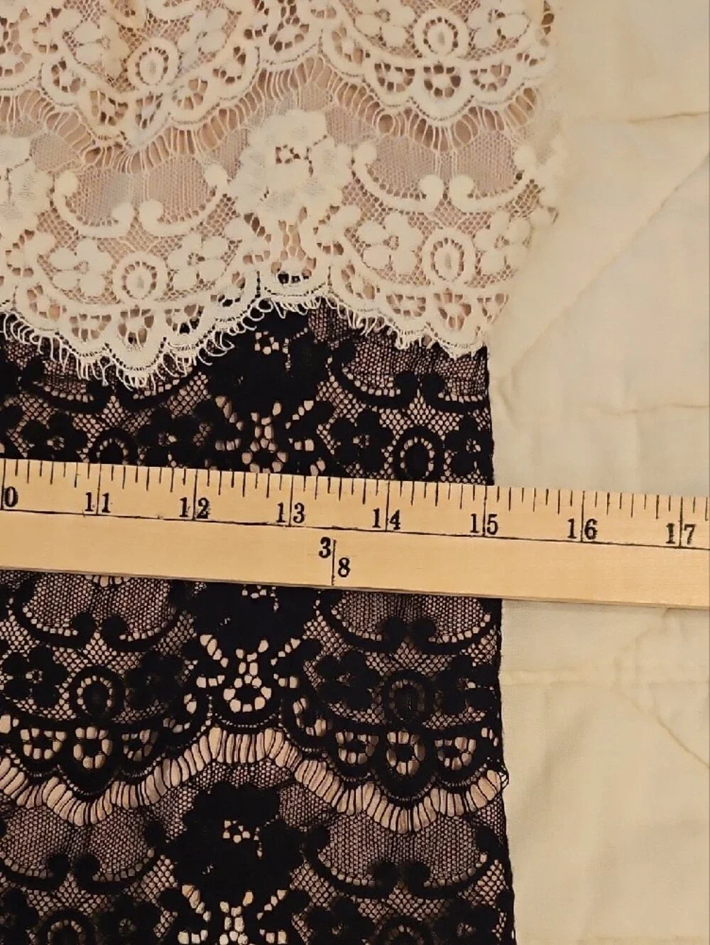 Jessica Simpson Sleeveless  Two Tone Lace Dress- Size 4 - Picture 5 of 10